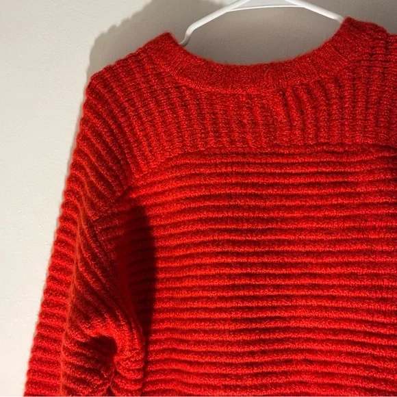 Pistola Adina Pullover Evereve Rouge
Size Large - Picture 7 of 11